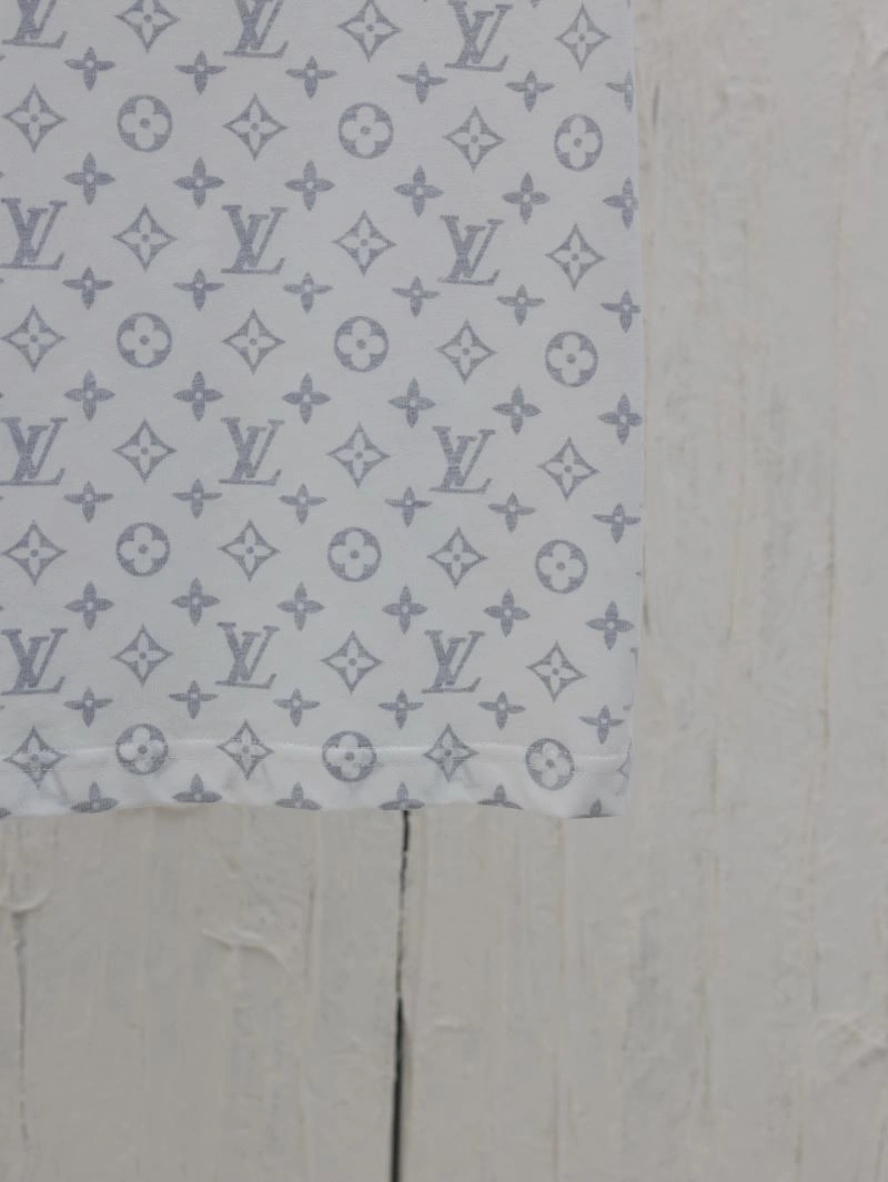 Louis Vuitton T-Shirts Soft 137948