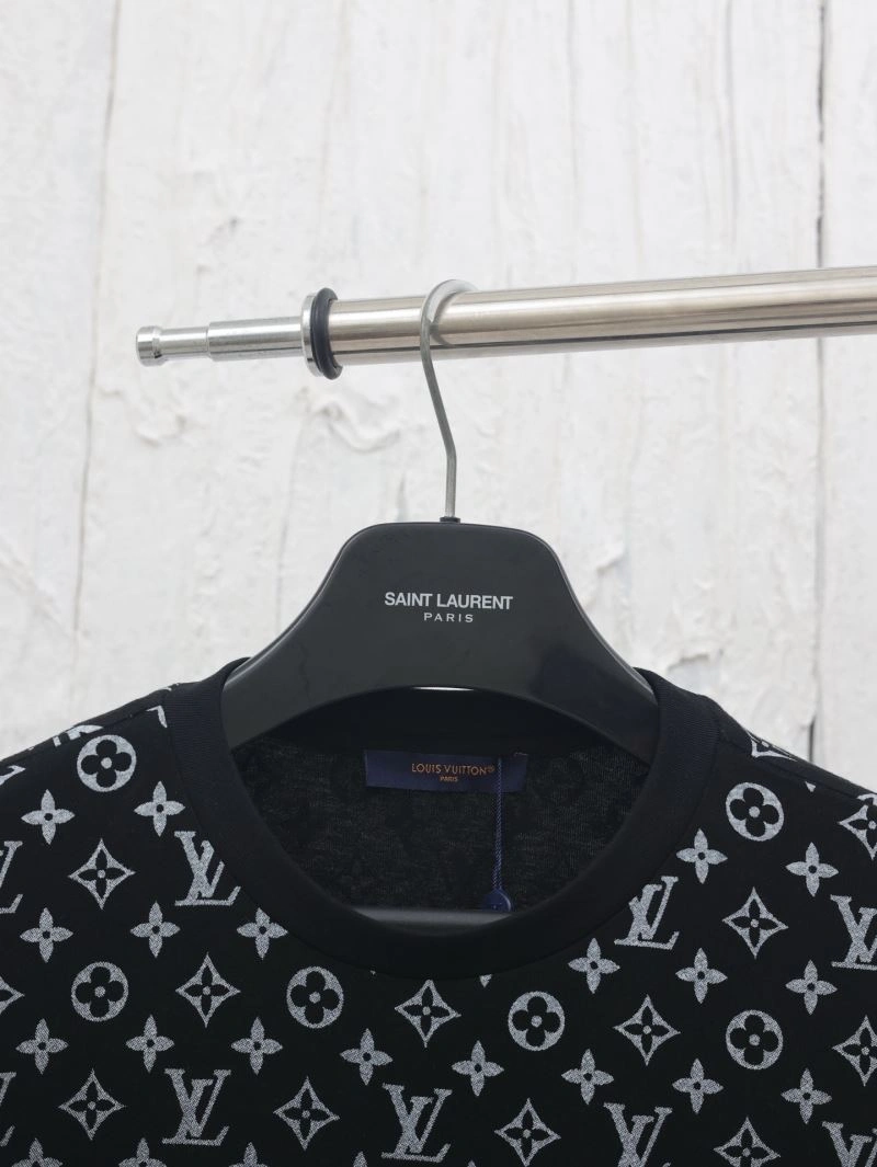 Louis Vuitton T-Shirts TimelessDesign 137946