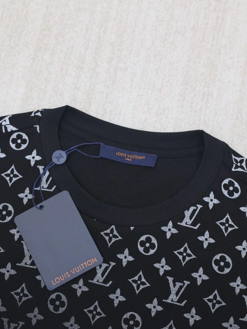 Louis Vuitton T-Shirts TimelessDesign 137946