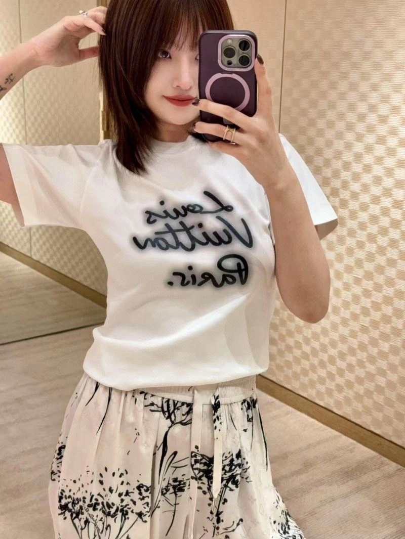 Louis Vuitton T-Shirts QuickDry 137945