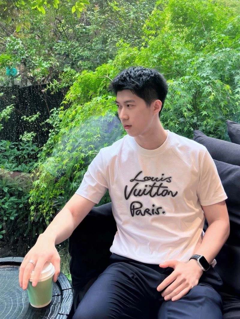 Louis Vuitton T-Shirts QuickDry 137945