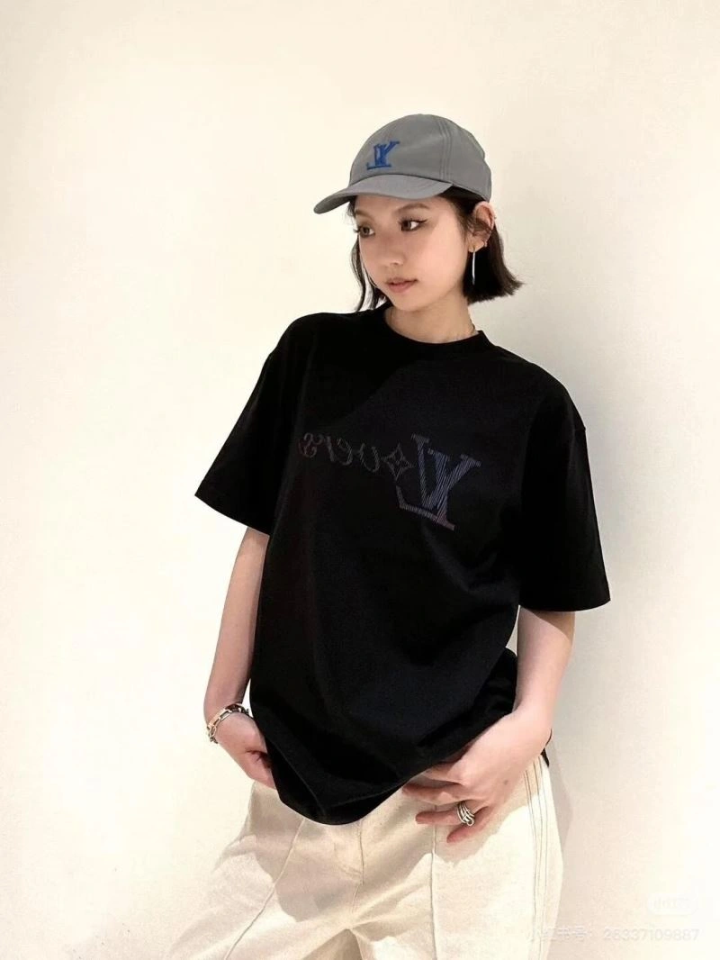 RelaxedFit Louis Vuitton T-Shirts 137950