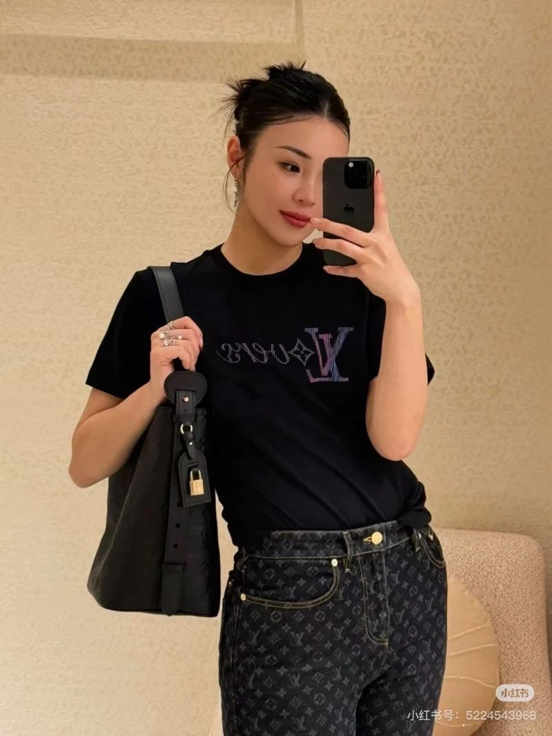 RelaxedFit Louis Vuitton T-Shirts 137950