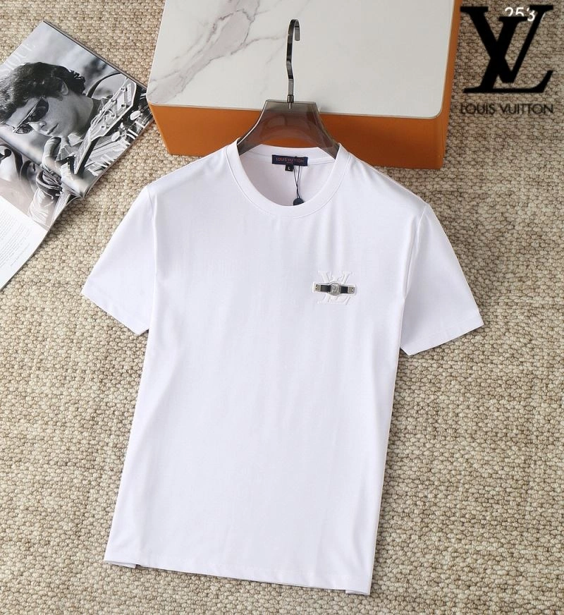 Louis Vuitton T-Shirts Breathable 139145