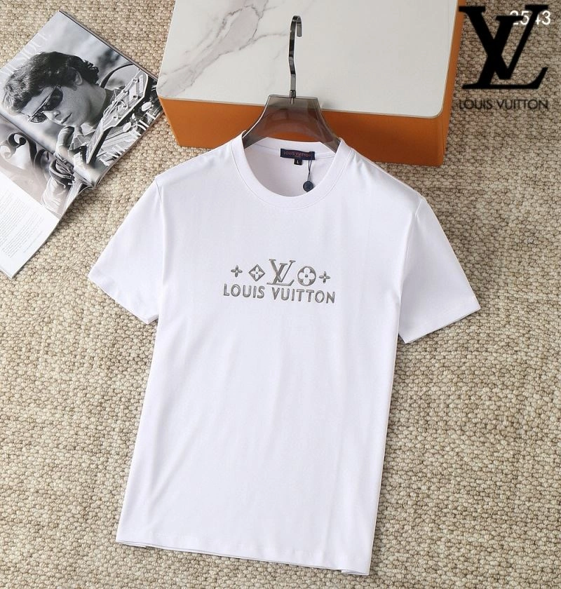 UrbanChic Louis Vuitton T-Shirts 139166