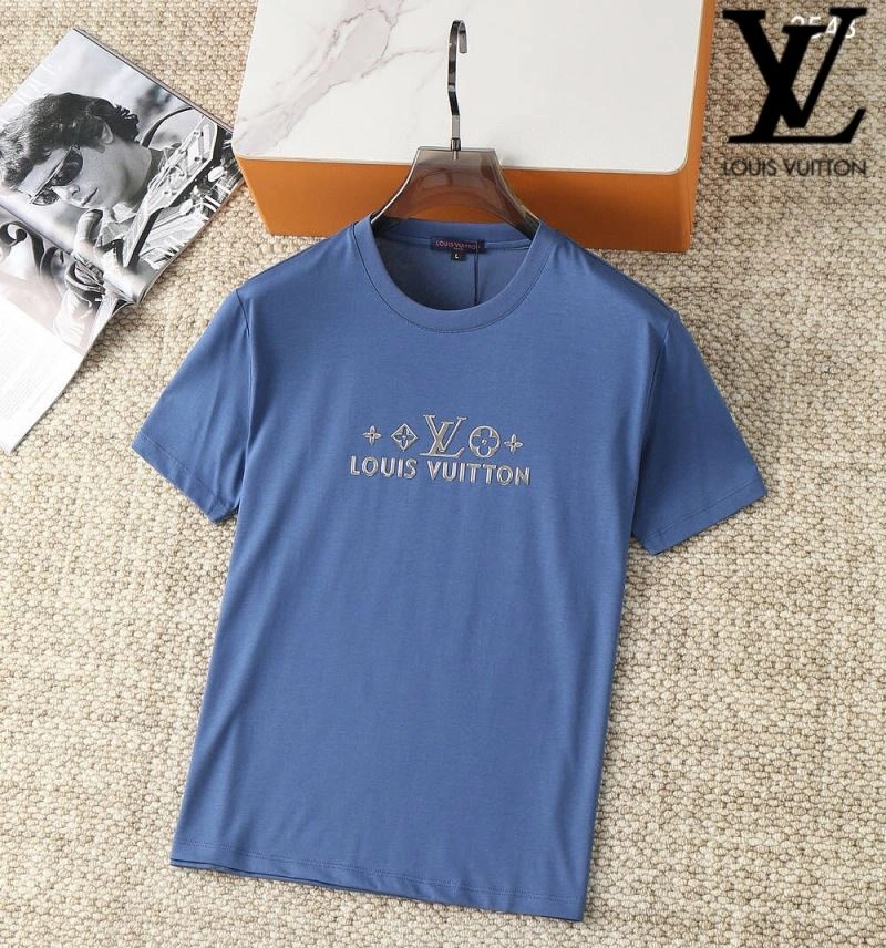 UrbanChic Louis Vuitton T-Shirts 139166