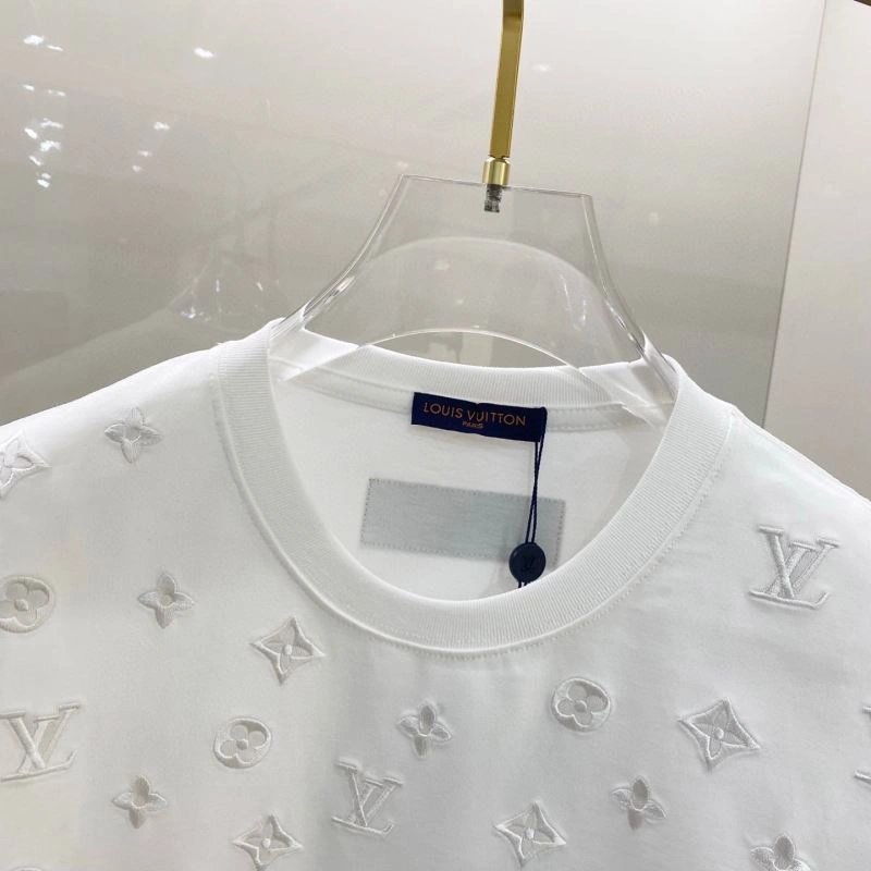 Lightweight Louis Vuitton T-Shirts 131972