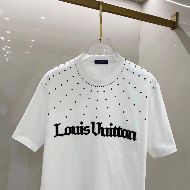 SmoothTexture Louis Vuitton T-Shirts 131952