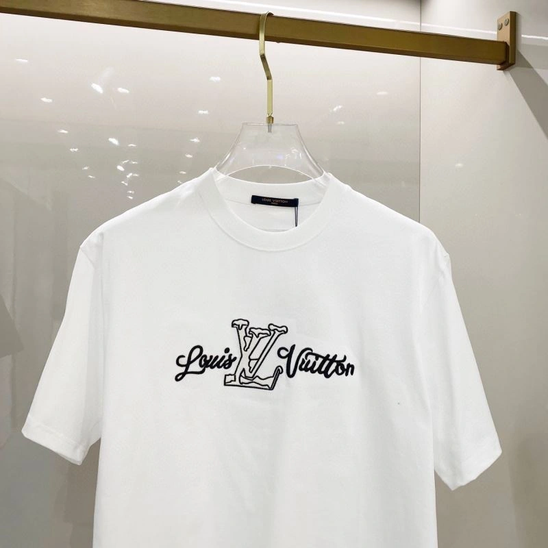 WeatherProof Louis Vuitton T-Shirts 131970