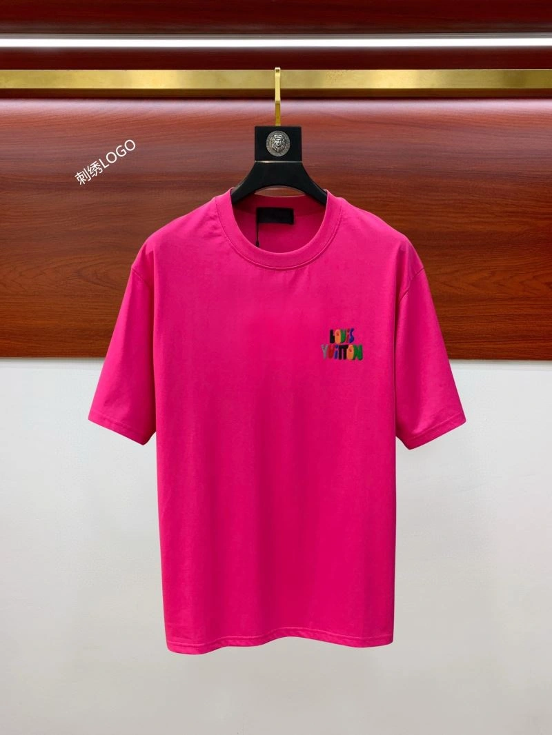 Functional Louis Vuitton T-Shirts 131967