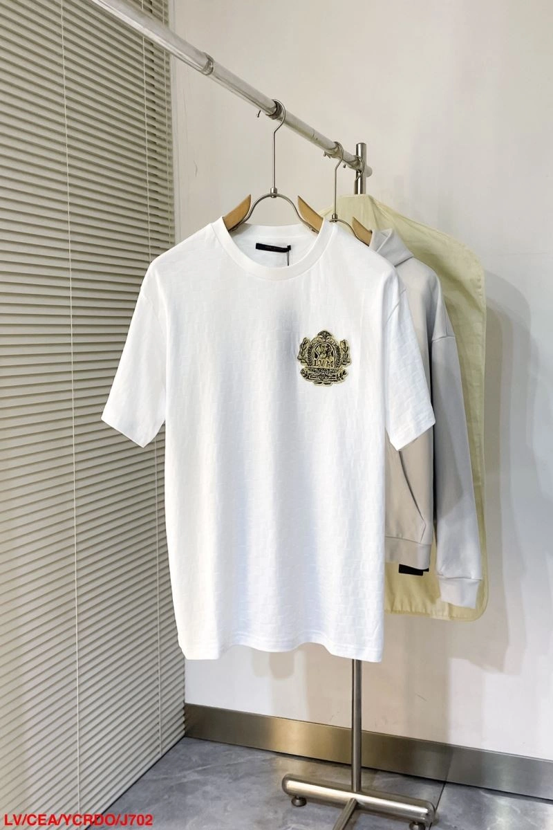 Fashionable Louis Vuitton T-Shirts 138932