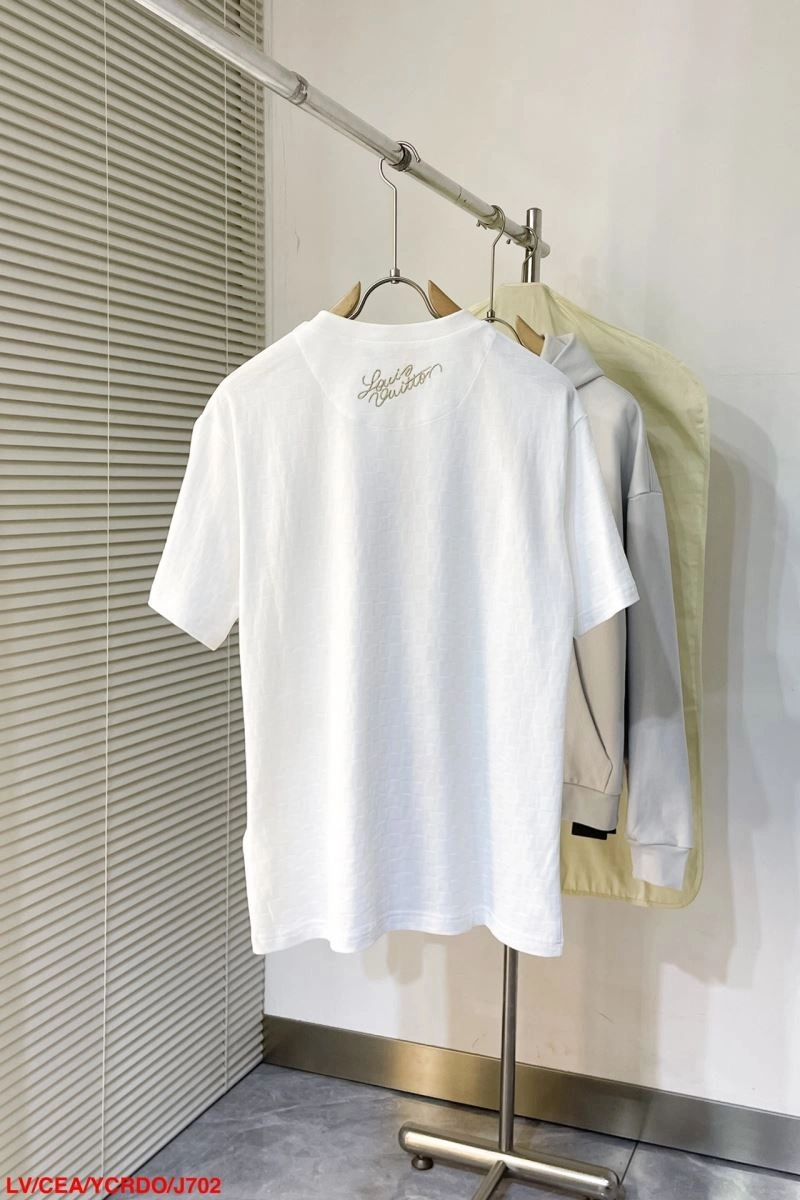 Fashionable Louis Vuitton T-Shirts 138932