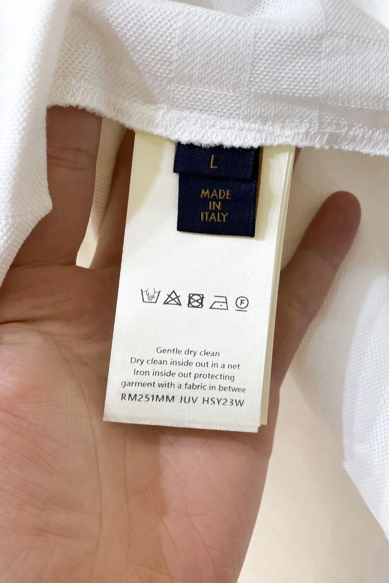 Fashionable Louis Vuitton T-Shirts 138932