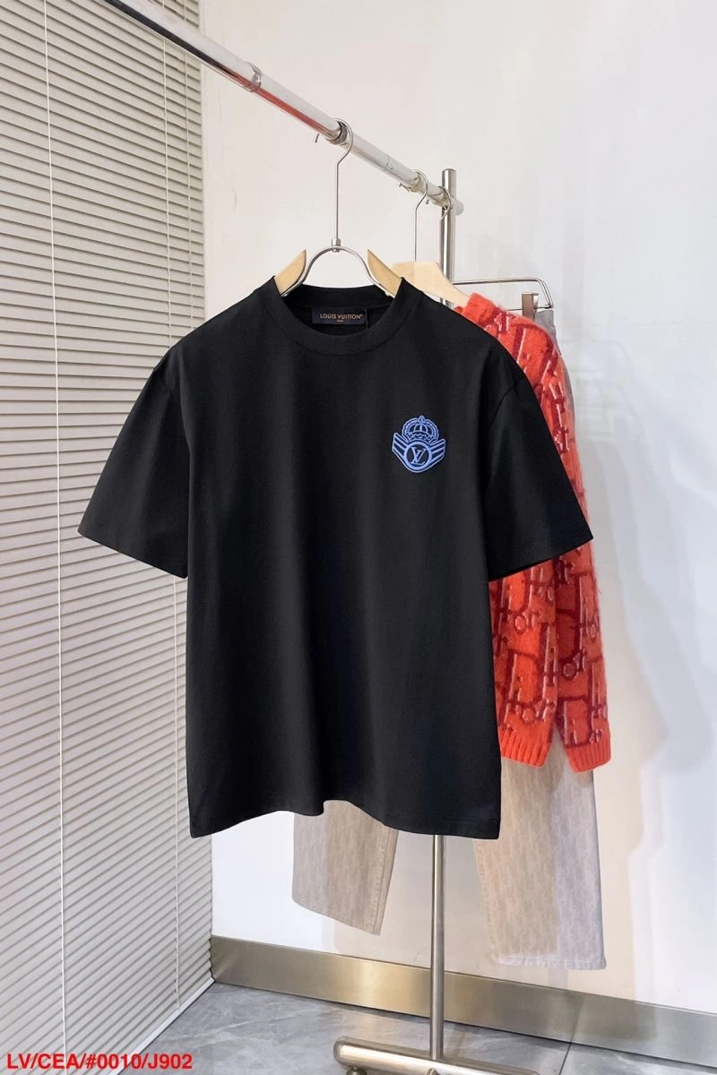 Seasonal Louis Vuitton T-Shirts 138931