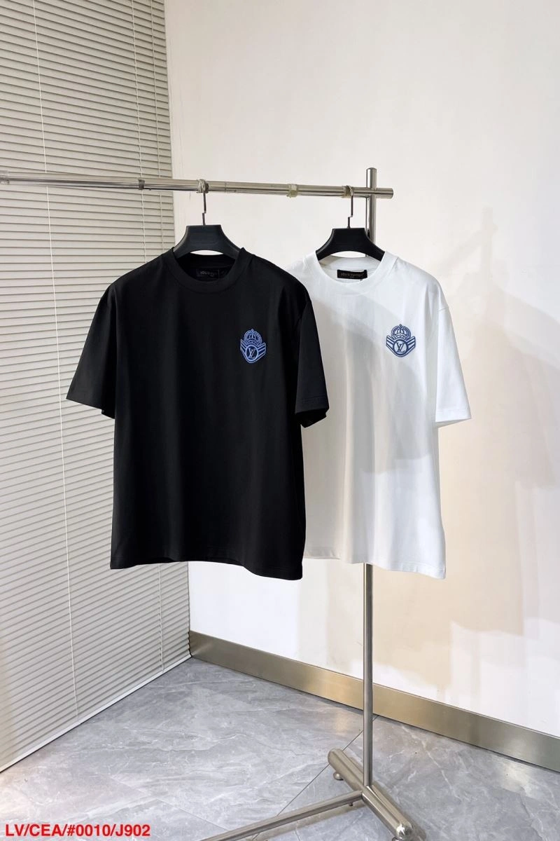 Seasonal Louis Vuitton T-Shirts 138931