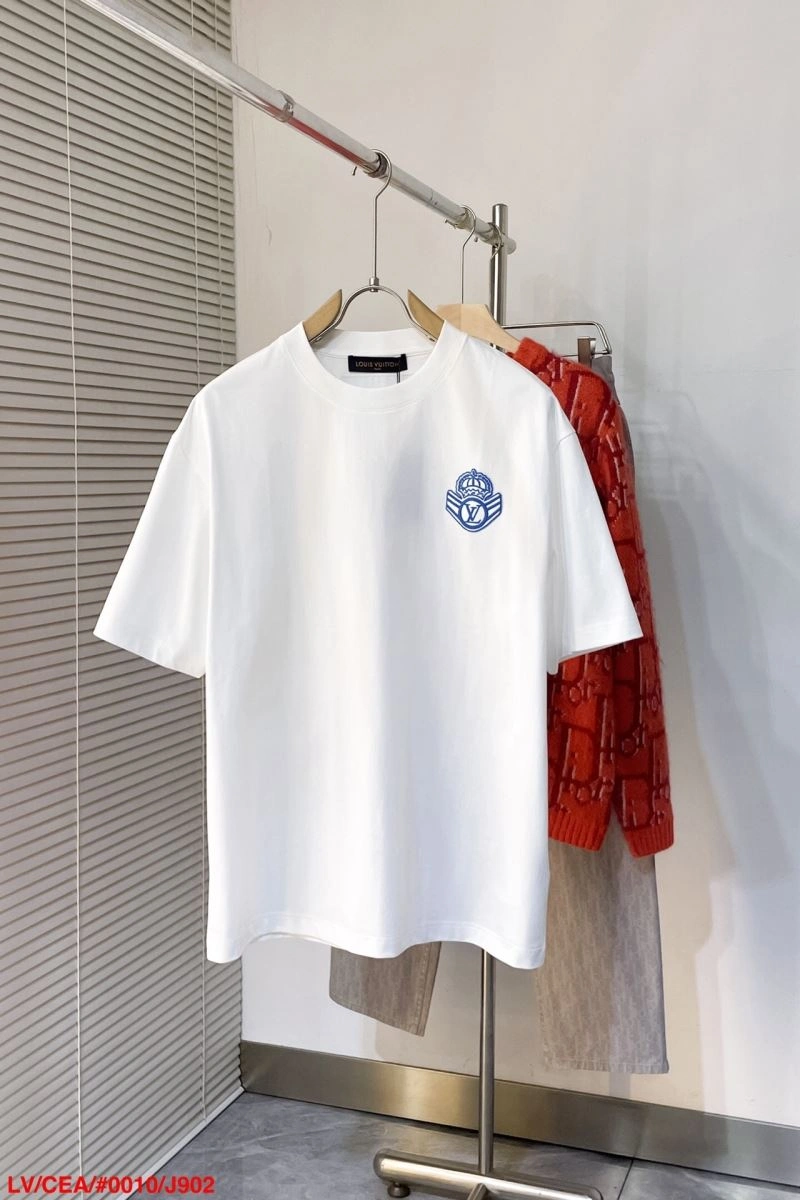 Seasonal Louis Vuitton T-Shirts 138931
