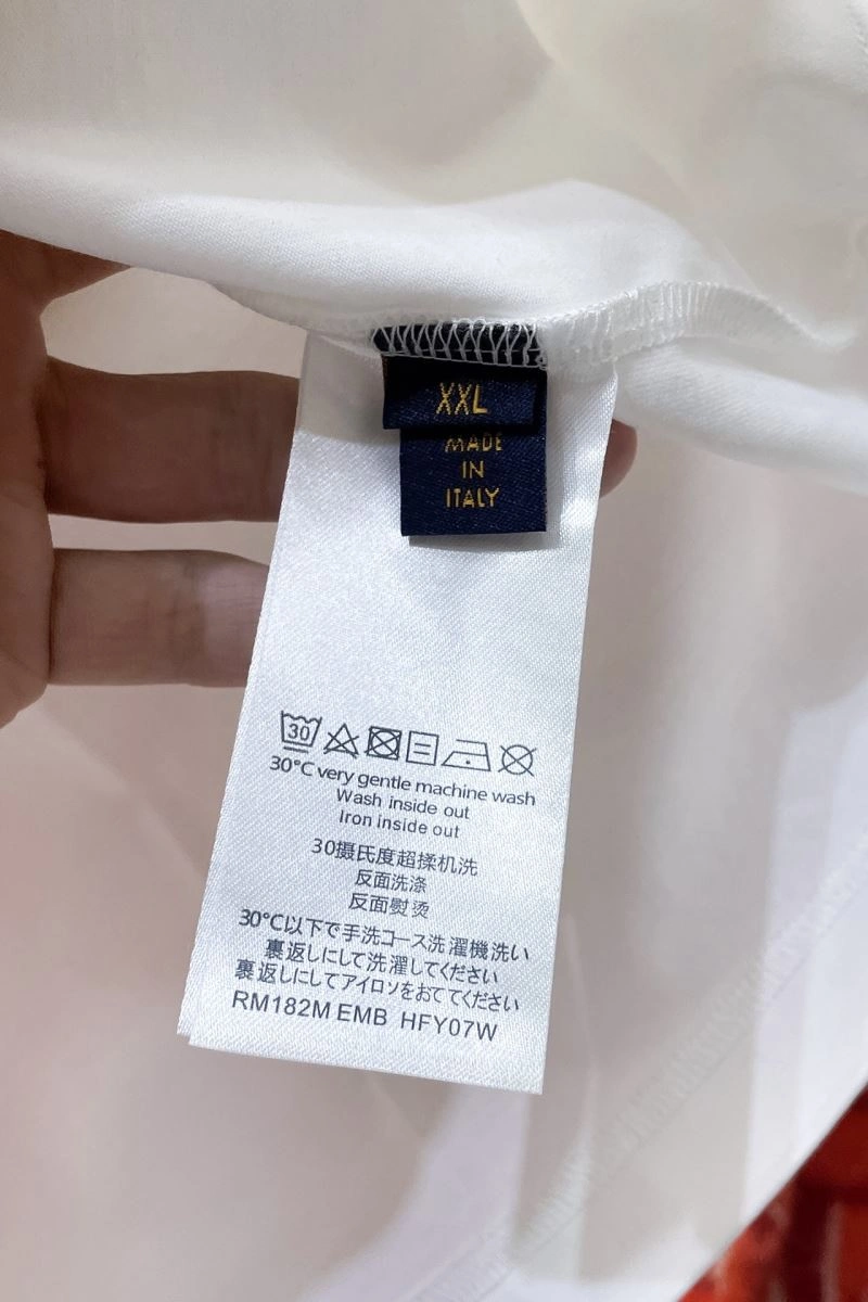 Seasonal Louis Vuitton T-Shirts 138931