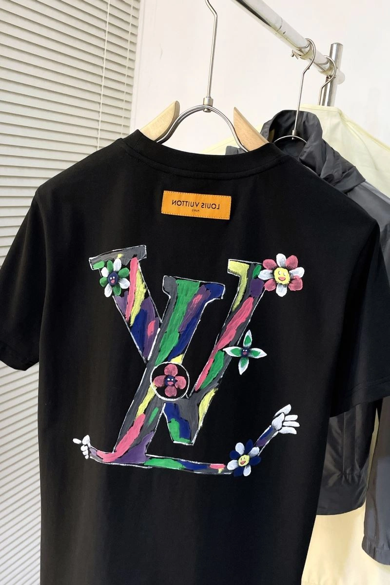 Louis Vuitton T-Shirts Durable 138912