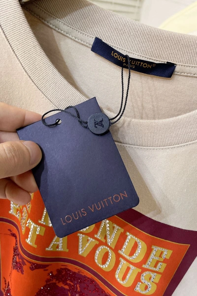 SportInspired Louis Vuitton T-Shirts 138923