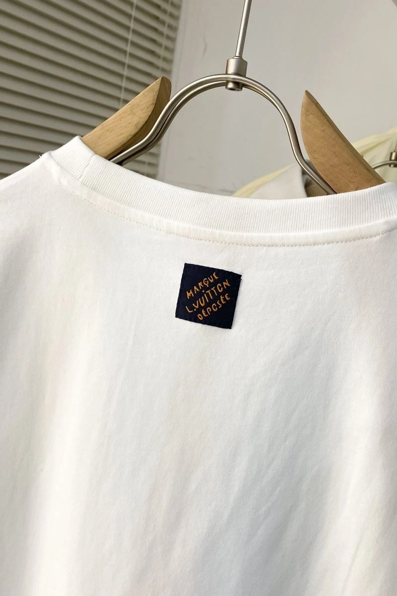 Louis Vuitton T-Shirts Lightweight 138917