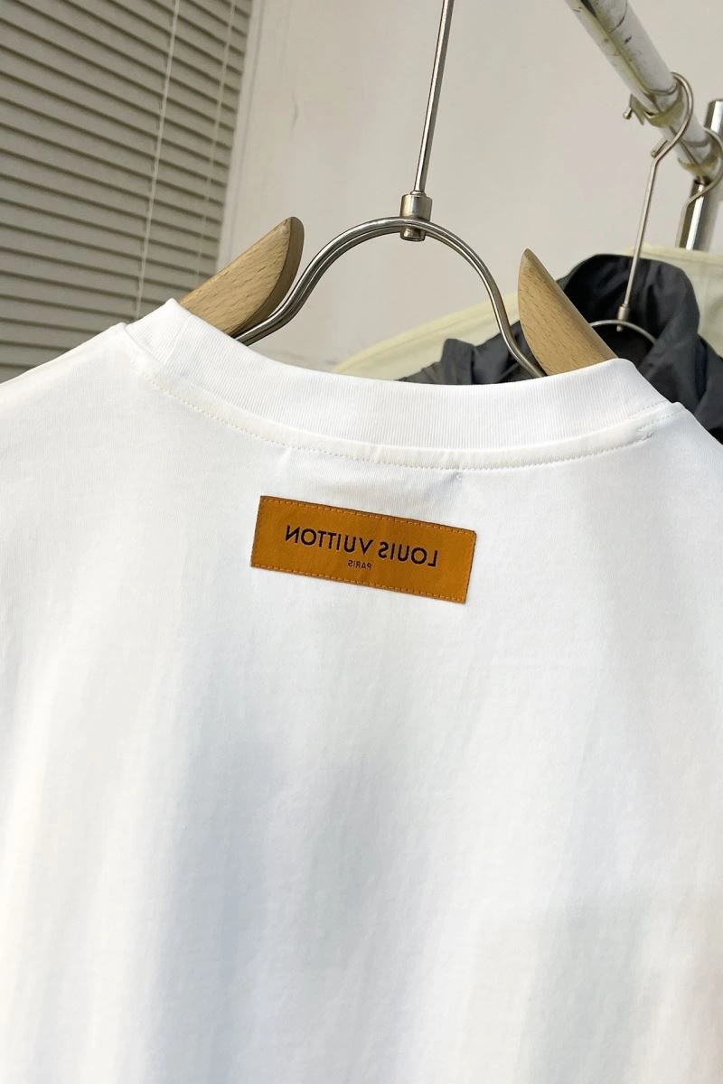 Louis Vuitton T-Shirts ModernLook 138933