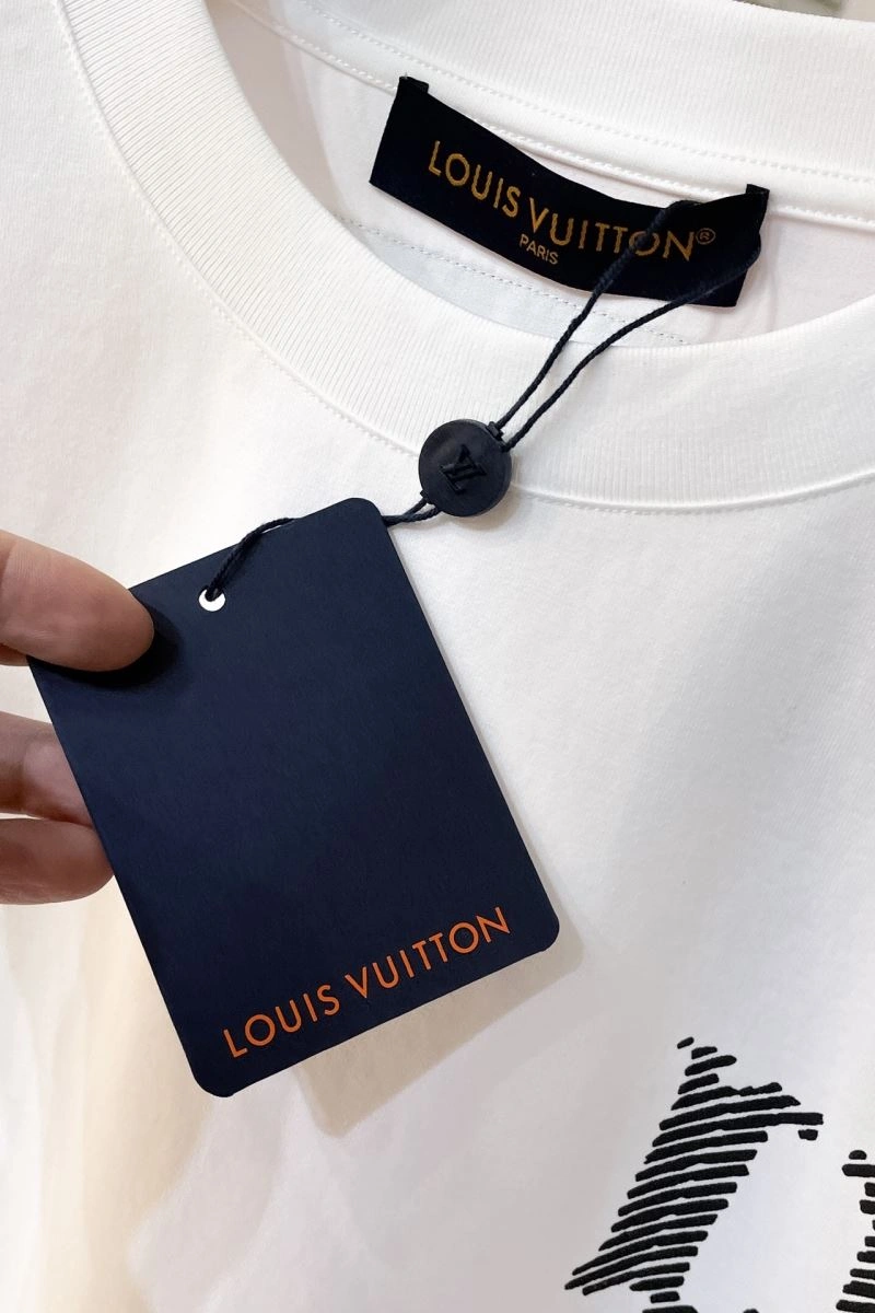 Louis Vuitton T-Shirts SmoothTexture 138922