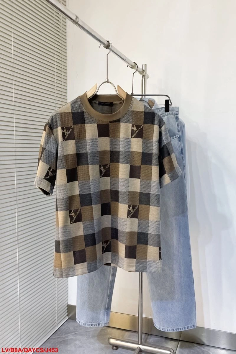 Louis Vuitton T-Shirts Refined 138936
