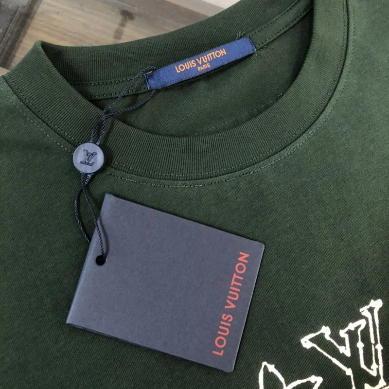 Comfortable Louis Vuitton T-Shirts 138925