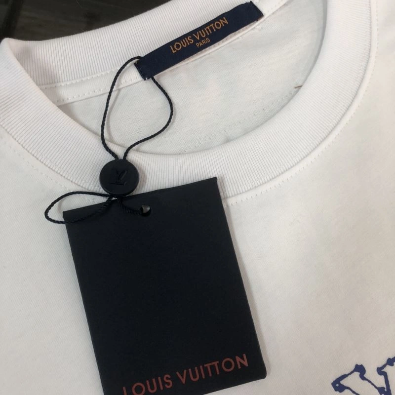Louis Vuitton T-Shirts Unisex 138910