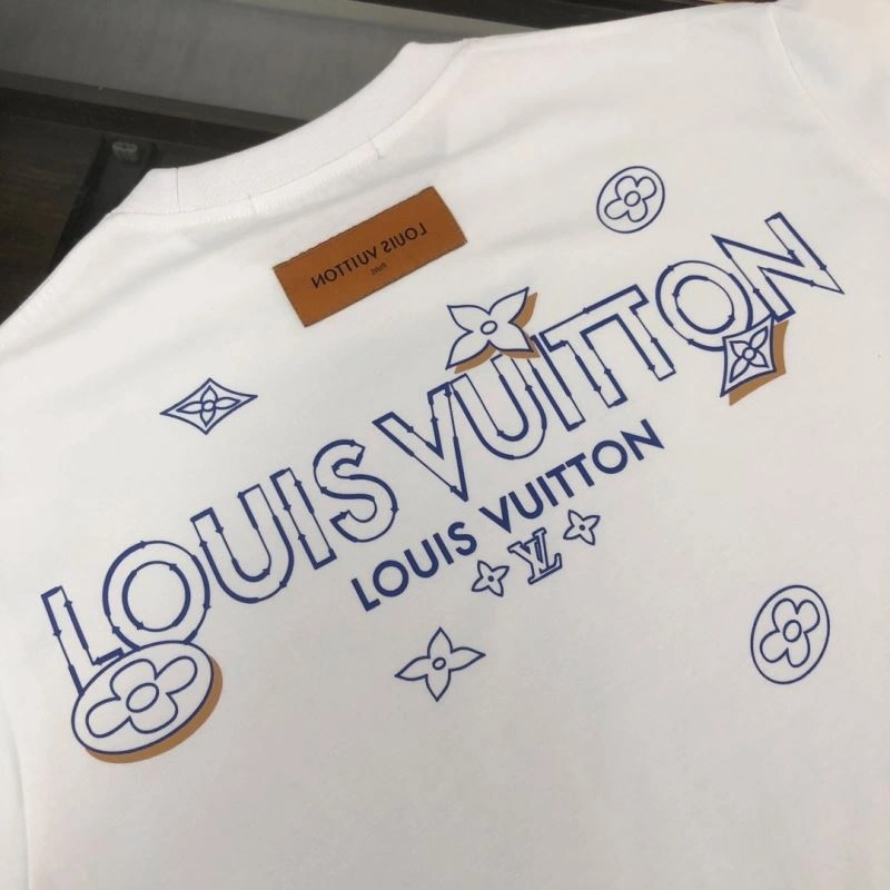 Louis Vuitton T-Shirts Unisex 138910