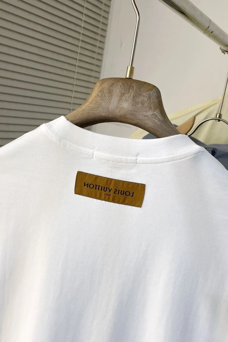 Louis Vuitton T-Shirts Flexible 138919