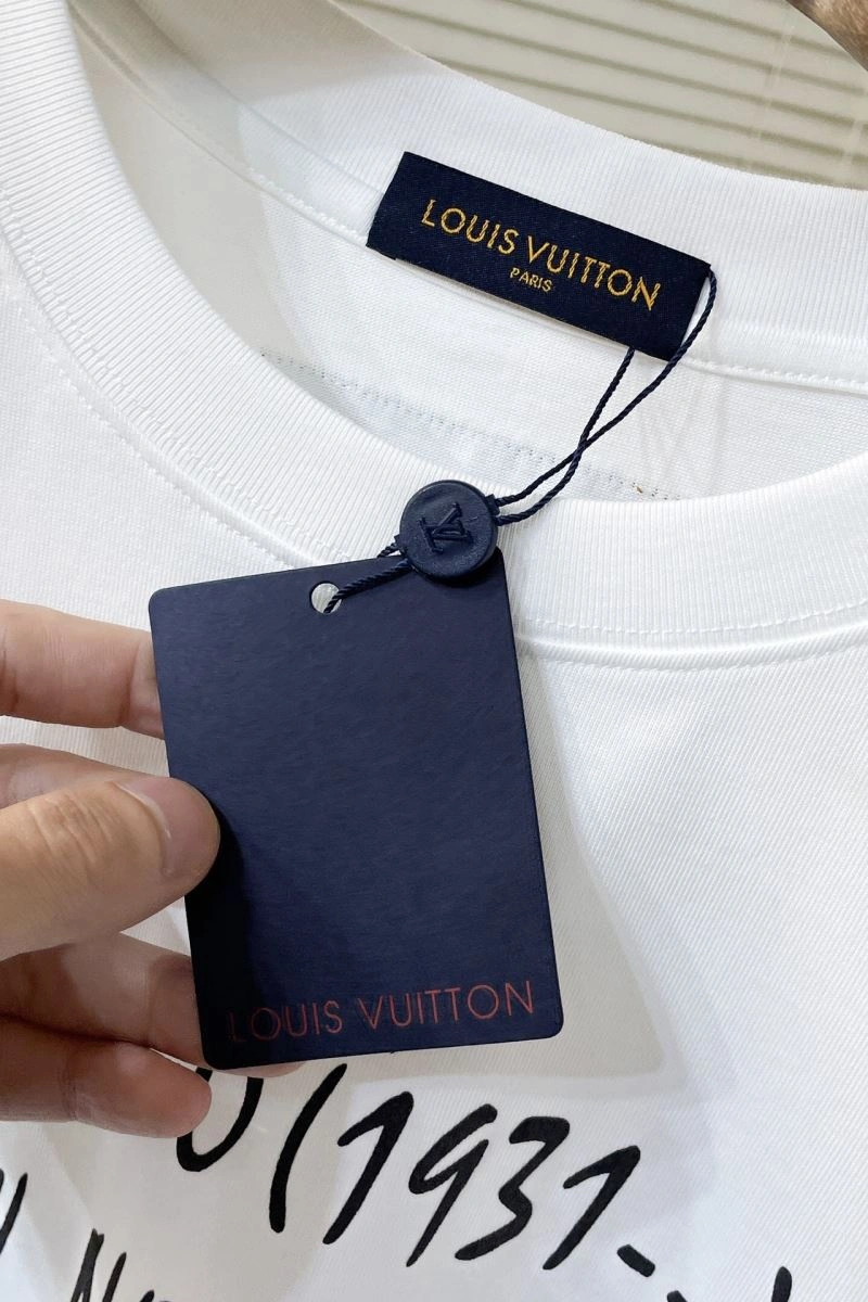 Louis Vuitton T-Shirts Flexible 138919