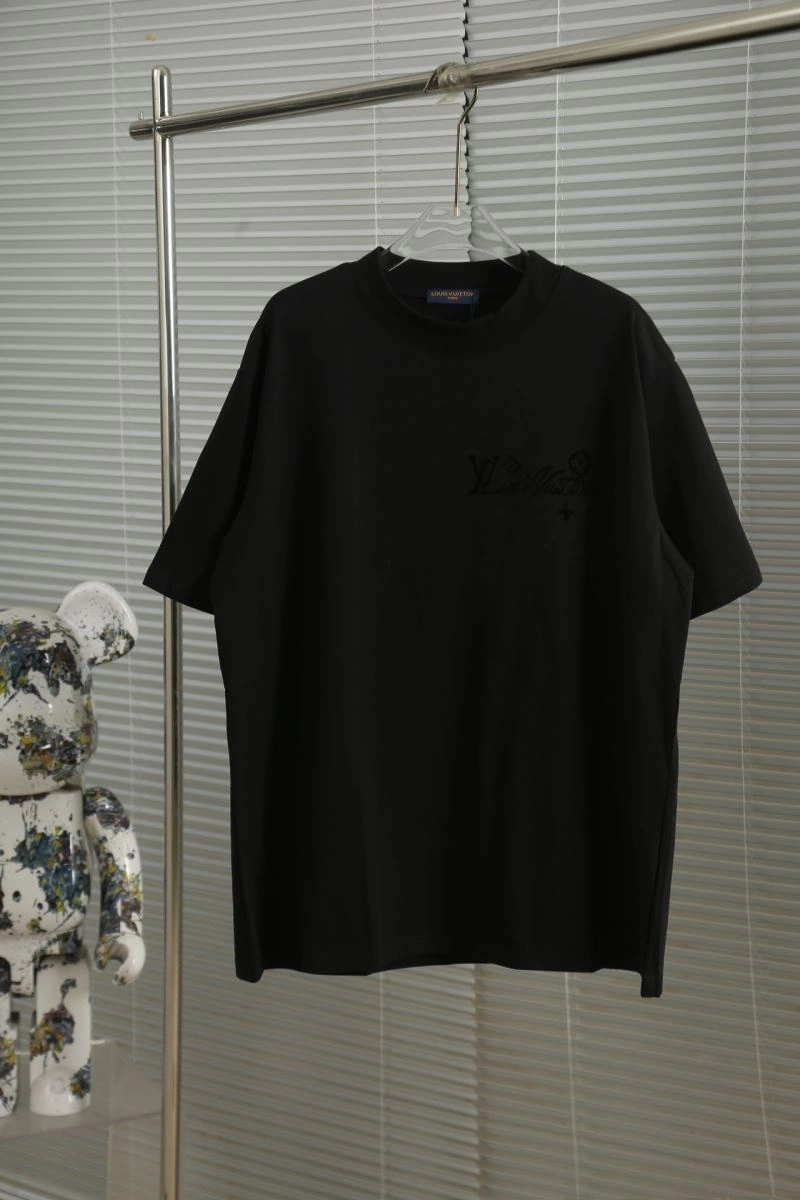 FashionForward Louis Vuitton T-Shirts 138916