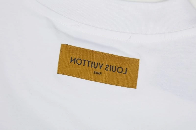 Compact Louis Vuitton T-Shirts 138979