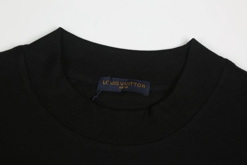 Louis Vuitton T-Shirts Vibrant 138902