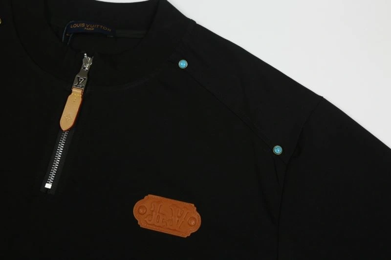 Louis Vuitton T-Shirts Snug 138903