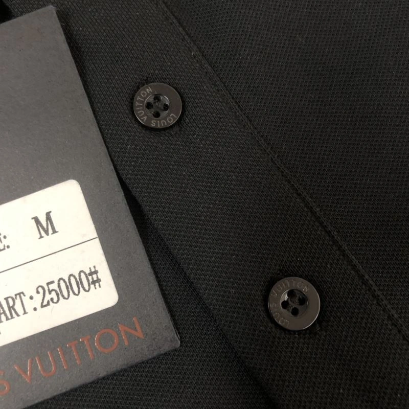 Sustainable Louis Vuitton T-Shirts 138871