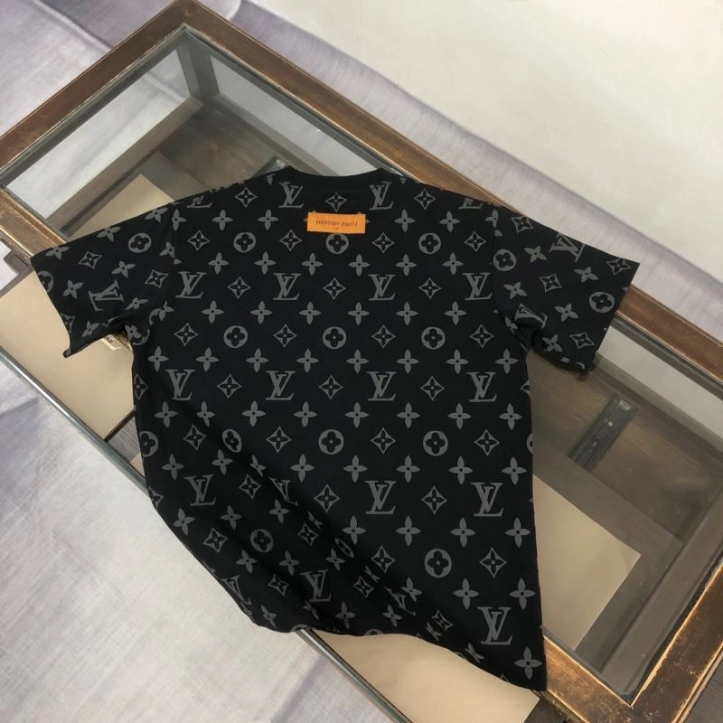 Louis Vuitton T-Shirts Seasonal 138875