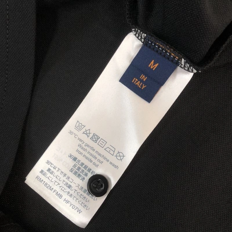 Louis Vuitton T-Shirts Sleek 138890