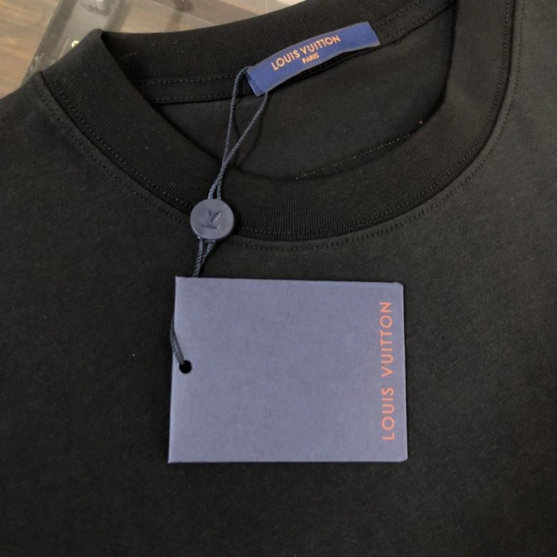 Louis Vuitton T-Shirts Bright 138893