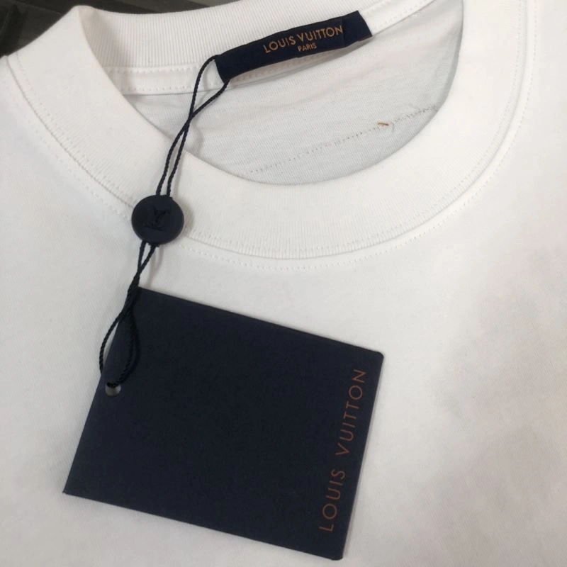 Louis Vuitton T-Shirts TimelessDesign 138886