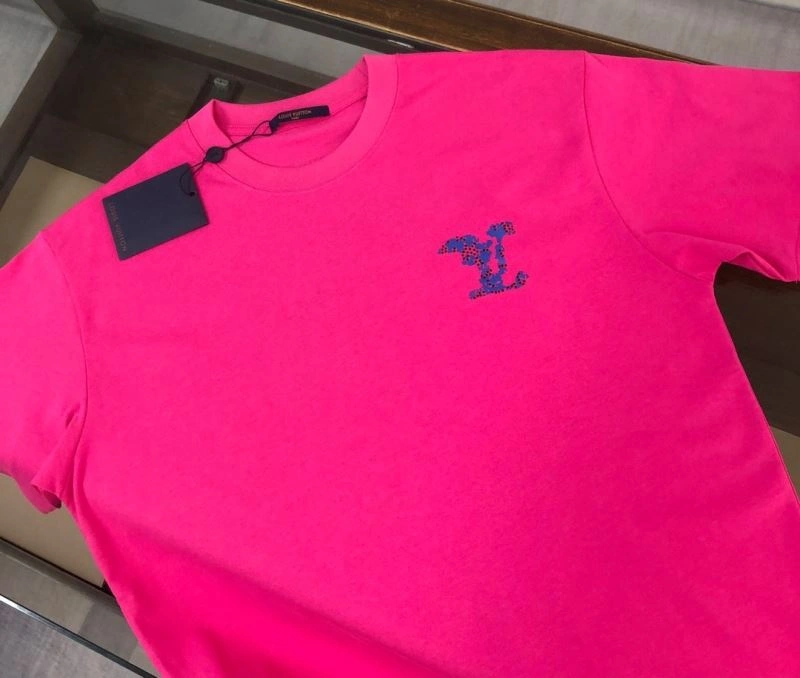 Louis Vuitton T-Shirts Versatile 138883