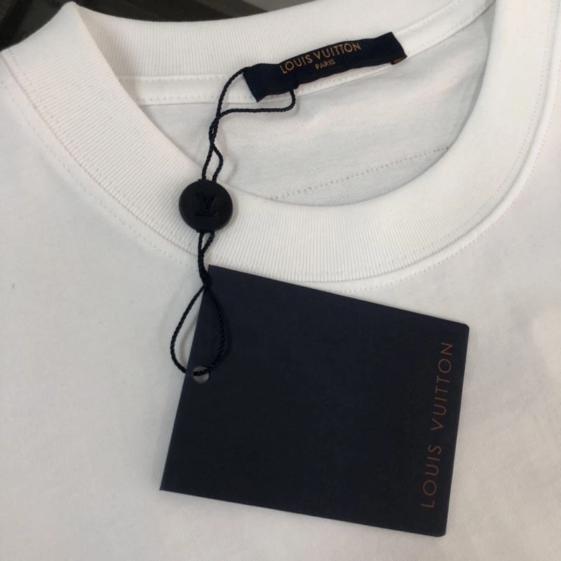 Louis Vuitton T-Shirts Timeless 138896