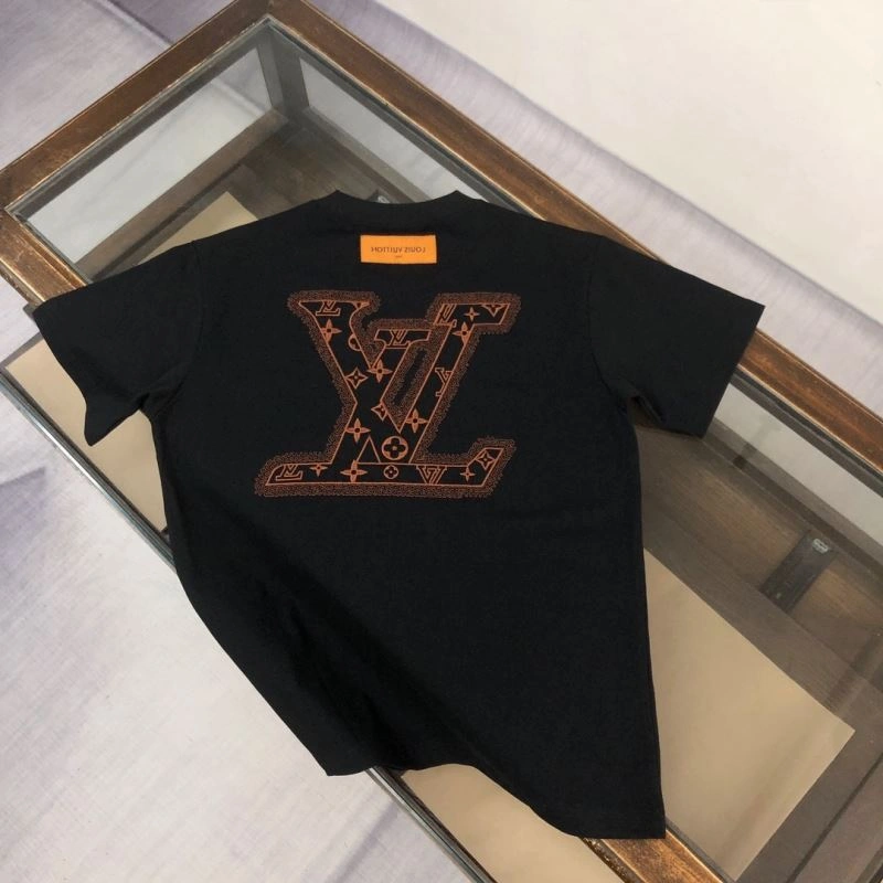 Fashionable Louis Vuitton T-Shirts 138885
