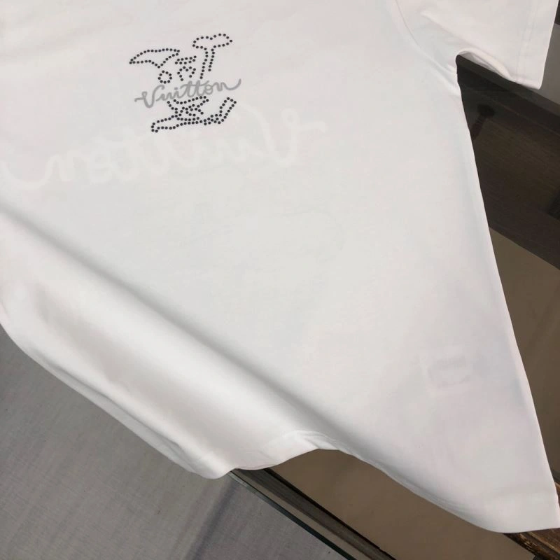 Fashionable Louis Vuitton T-Shirts 138878