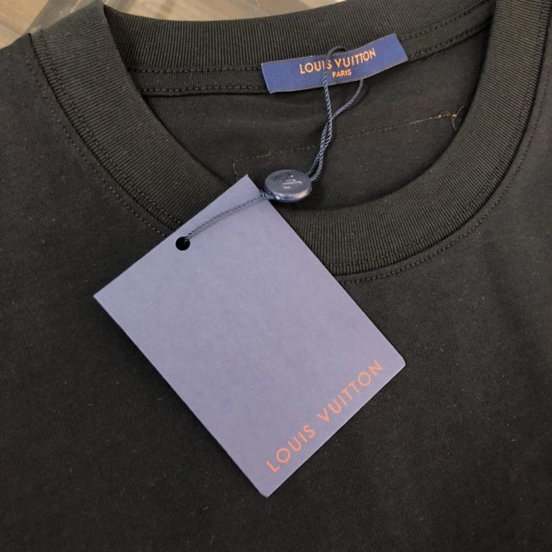 Louis Vuitton T-Shirts Upgraded 138874