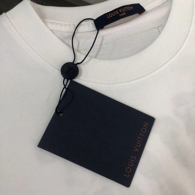 Chic Louis Vuitton T-Shirts 138880