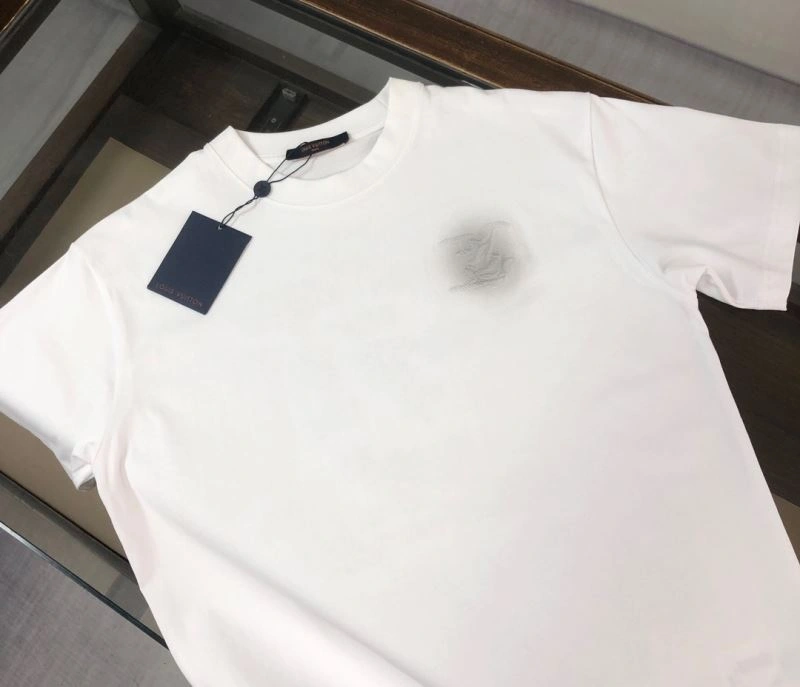 UrbanStyle Louis Vuitton T-Shirts 138868