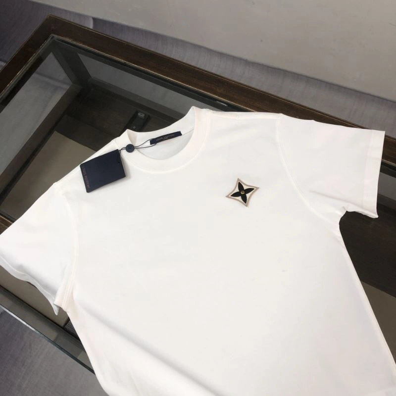 Snug Louis Vuitton T-Shirts 138879