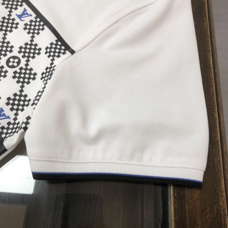 UrbanChic Louis Vuitton T-Shirts 138862